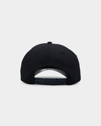 New Era Atlanta Braves 'Acai' 9FORTY A-Frame Snapback Navy/Magenta