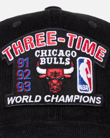Mitchell & Ness Chicago Bulls 3 Time OG Corduroy Snapback Black