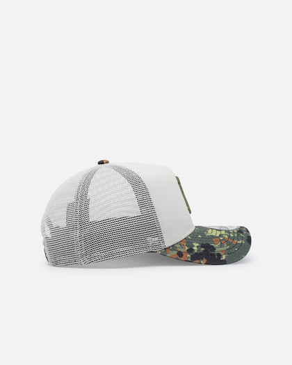 New Era Pittsburgh Pirates "Camo Visor" 9FORTY A-Frame Trucker Snapback Stone/Olive
