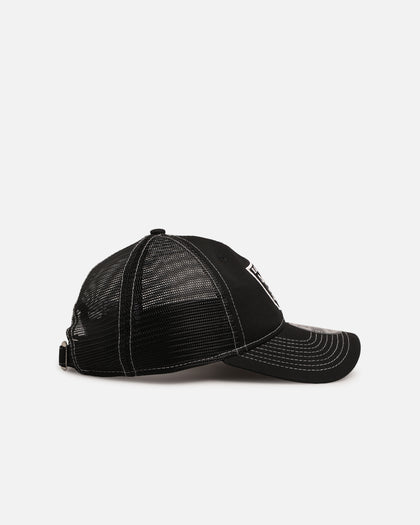 New Era Las Vegas Raiders 'Contrast Chrome' 9TWENTY Casual Trucker Strapback Black