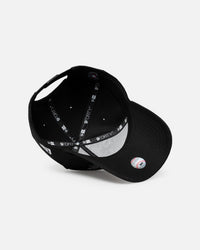 New Era New York Yankees 'Valentines Day' 9FORTY A-Frame Snapback Black