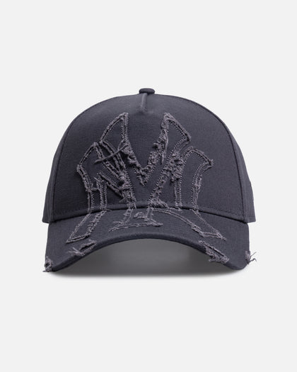 New Era New York Yankees 'Applique Distressed' 9FORTY A-Frame Snapback Dark Grey