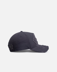 New Era New York Yankees 'Applique Distressed' 9FORTY A-Frame Snapback Dark Grey