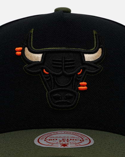 Mitchell & Ness Chicago Bulls 'Olive Cargos' Pro Pinch Snapback Olive/Black