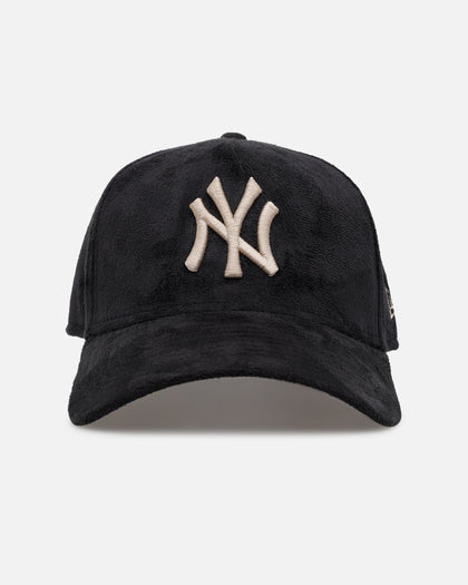 New Era New York Yankees 'Suede' 9FORTY A-Frame Strapback Black/Tan