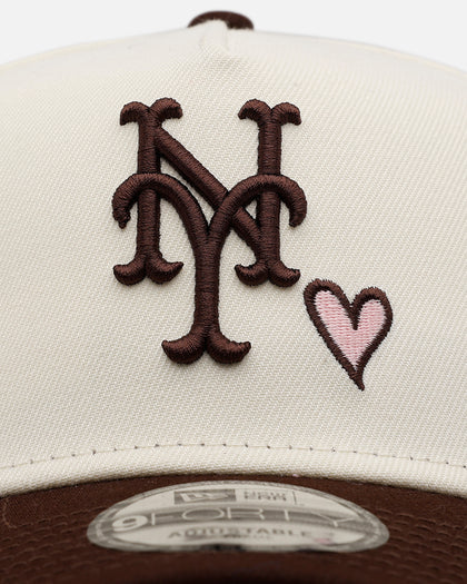 New Era New York Mets 'Pink Satin Pink Hearts Walnut' 9FORTY A-Frame Snapback Chrome/Walnut