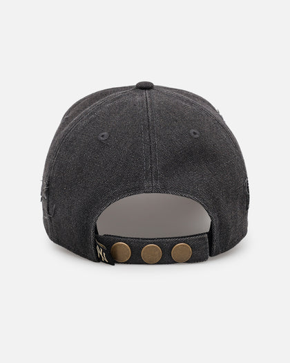 New Era New York Yankees 'Patent Leather' 9FORTY A-Frame Strapback Washed Black