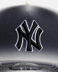 New Era New York Yankees 'Gradient Edge Reverse' 9FORTY A-Frame Snapback Black/White