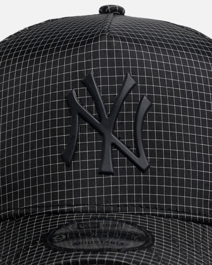 New Era New York Yankees 'Black Ripstop' 9FORTY A-Frame Snapback Black/Black
