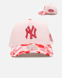 Mitchell & Ness New York Yankees 'Pink Camo' Pro Pinch Snapback Pink