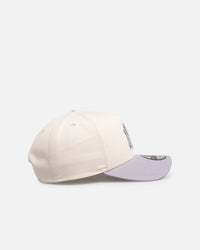 New Era New York Yankees 'Chrome Grey' 9FORTY A-Frame Snapback White/Silver