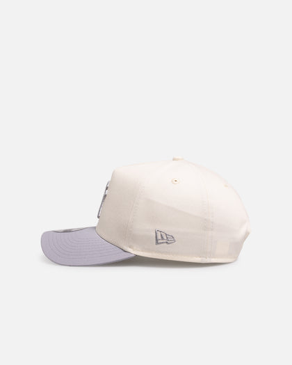 New Era New York Yankees 'Chrome Grey' 9FORTY A-Frame Snapback White/Silver