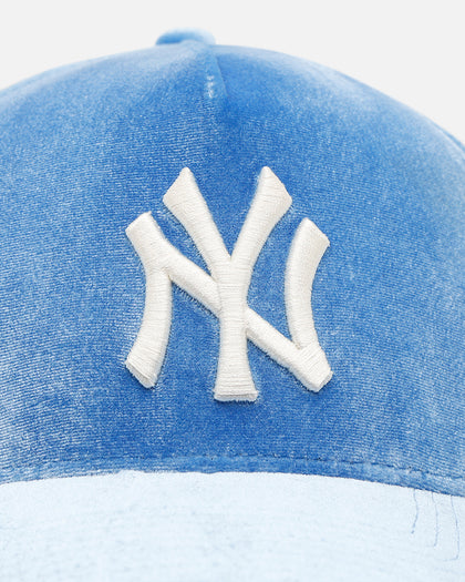 New Era New York Yankees 'Sky Velvet' 9FORTY A-Frame Snapback Sky Blue