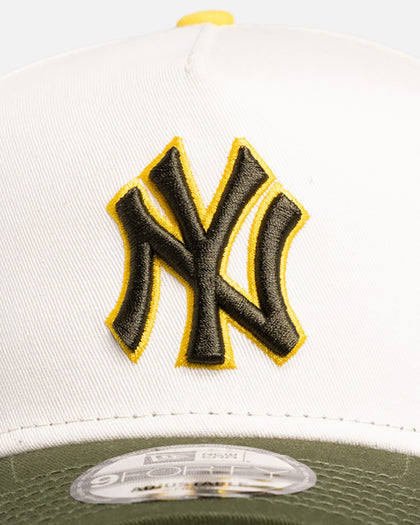 New Era New York Yankees 'Chrome Rig' 9FORTY A-Frame Snapback White/Yellow