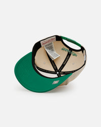 Mitchell & Ness Boston Celtics 'Love' Pro Pinch Snapback OTC