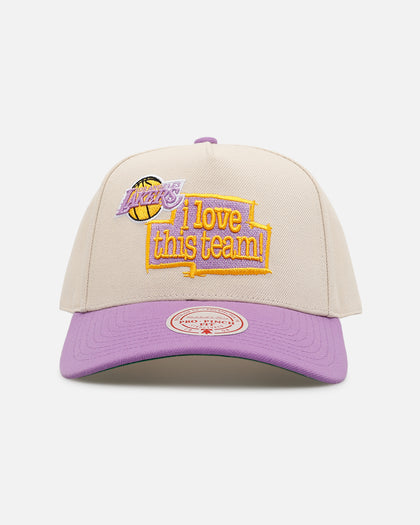 Mitchell & Ness Los Angeles Lakers 'Love' Pro Pinch Snapback OTC