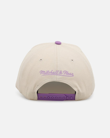 Mitchell & Ness Los Angeles Lakers 'Love' Pro Pinch Snapback OTC