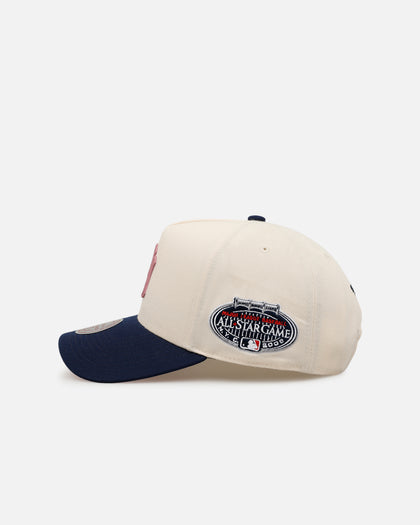 Mitchell & Ness New York Yankees 'Pink Team Logo' Pro Pinch Snapback Off White