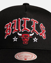Mitchell & Ness Chicago Bulls 'Black Letter' Pro Pinch Snapback Black
