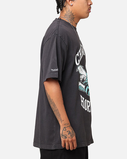 Mitchell & Ness Charlotte Hornets Ice Blue Logo T-Shirt Faded Black
