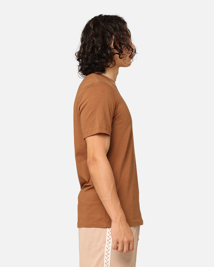 Nike Sportswear Club T-Shirt Light British Tan
