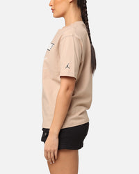Jordan Women's Jordan Flight Heritage Graphic T-Shirt Legend Mid Brown
