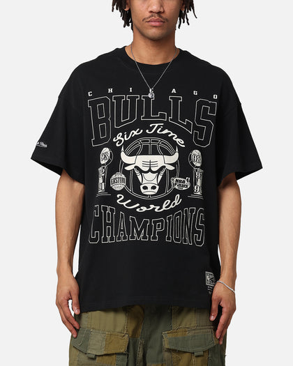 Mitchell & Ness Chicago Bulls 6 Time World Champions T-Shirt Faded Black