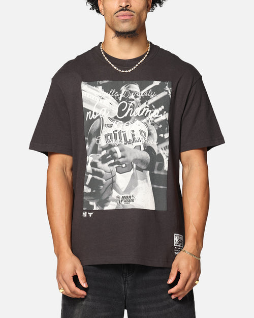 Mitchell & Ness Chicago Bulls Dynasty T-Shirt Faded Black