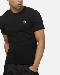 Majestic Athletic New York Yankees Baby Fit T-Shirt Black