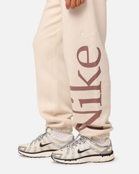 Nike Women's Sportswear Phoenix Fleece Oversized Logo Sweatpants Light Orewood Brown