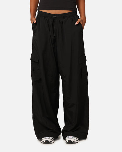 Mitchell & Ness Women's Oakland Raiders Wavey Text Cargo Pants Black