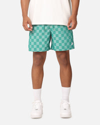 Nike Club Flow Shorts Malachite/White