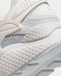 Nike Air Huarache Runner "Pure Platinum" Summit White/Metallic Silver