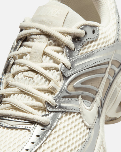 Nike Women's Air Max Moto 2K SE Pale Ivory