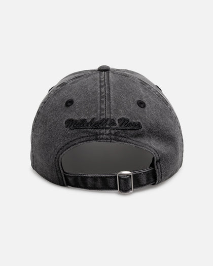 Mitchell & Ness New York Knicks 'Destroyed' Dad Fit Strapback Washed Black