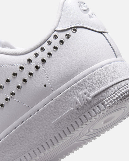 Nike Women's Air Force 1 '07 LV8