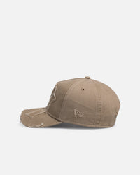 New Era New York Yankees 'Applique Distressed' 9FORTY A-Frame Snapback Beige/Khaki