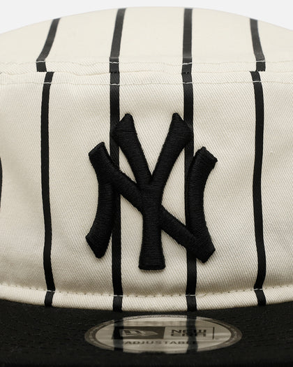 New Era New York Yankees 'Pinstripe' Painter Snapback Chrome/Black