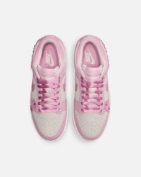 Nike Women's Dunk Low SE Pink