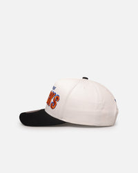 Mitchell & Ness New York Knicks 'Draft Day' Pro Pinch Snapback White/Black