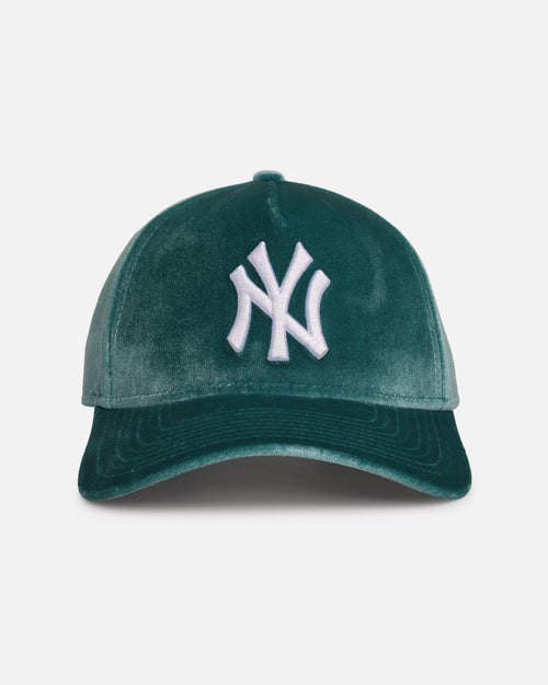 New Era New York Yankees 'Velvet Dreams 2.0' 9FORTY A-Frame Snapback Pine Green