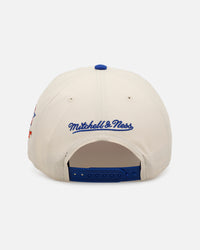 Mitchell & Ness New York Knicks 'Pink Team Logo' Pro Pinch Snapback Off White
