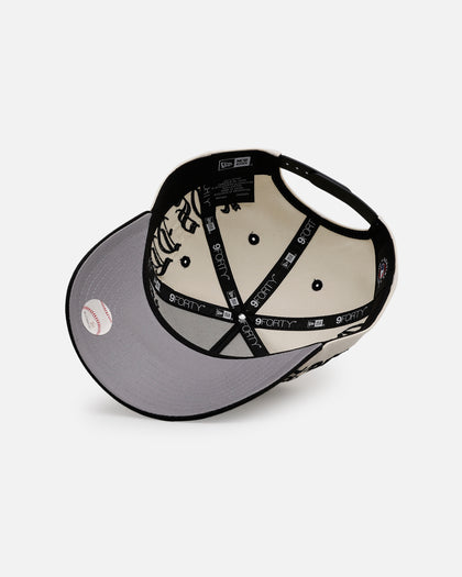 New Era Chicago White Sox 'Gothic Script Two Tone' 9FORTY A-Frame Snapback Chrome/Black