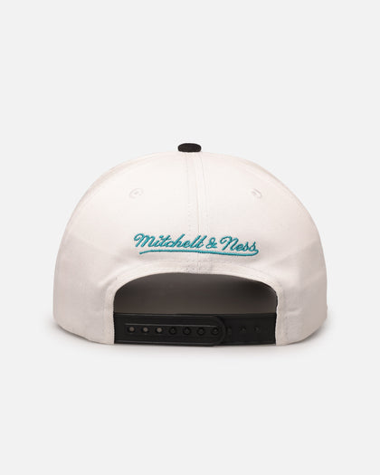 Mitchell & Ness Charlotte Hornets 'Draft Day' Pro Pinch Snapback White/Black