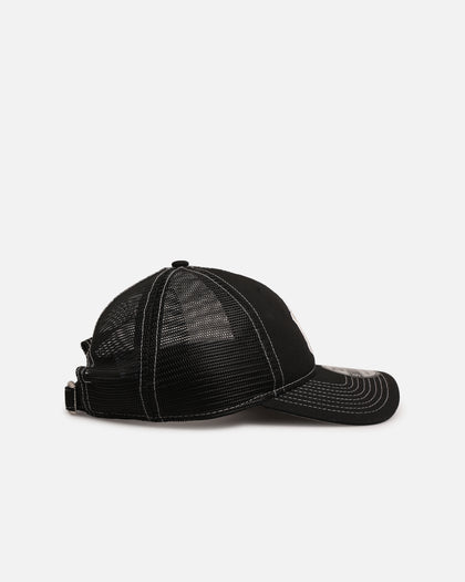 New Era New York Yankees 'Contrast Chrome' 9TWENTY Casual Trucker Strapback Black