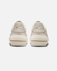 Nike Women's Air Force 1 PLT.AF.ORM Light Orewood Brown