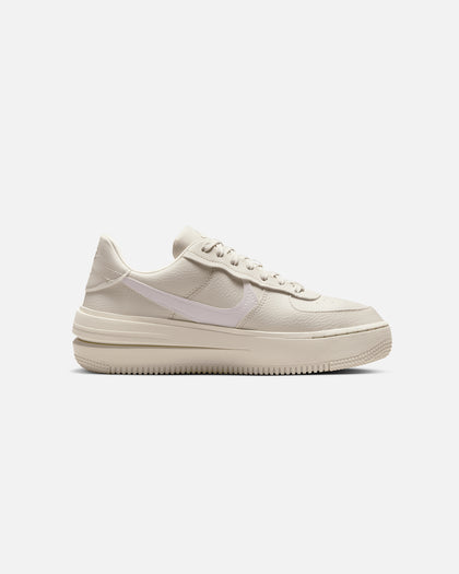 Nike Women's Air Force 1 PLT.AF.ORM Light Orewood Brown