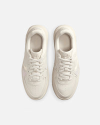 Nike Women's Air Force 1 PLT.AF.ORM Light Orewood Brown