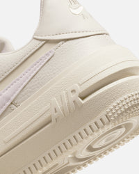 Nike Women's Air Force 1 PLT.AF.ORM Light Orewood Brown
