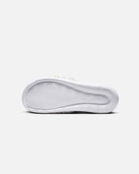 Nike Women's Victori One Slides White/Metallic